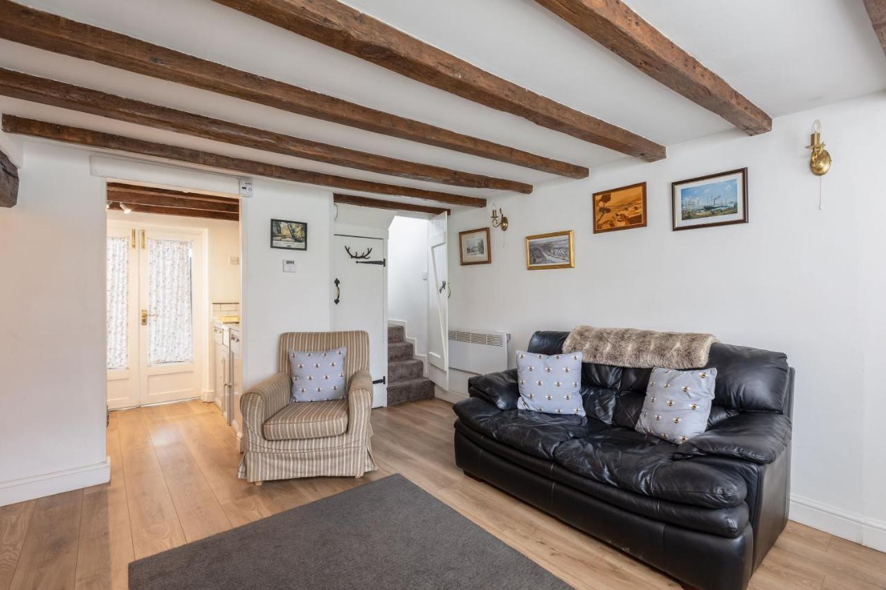 Quaint Cottage In The Heart Of North Yorkshire Village - Pet Friendly Free Stillington Exterior photo